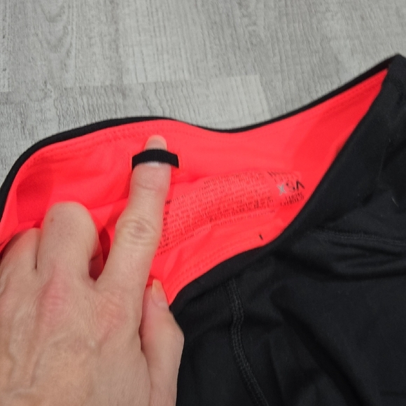 Victoria's secret sport Black Leggings with Bright Orange VSX Logo - Picture 5 of 7